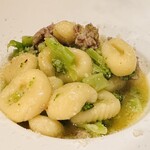 トラットリア・ラ・カパンナ - 生ソーセージとブロッコリーのじゃが芋のニョッキ