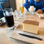 松華堂菓子店 - カステラセット。1000円（税込）。