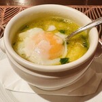 トラットリア・ラ・カパンナ - ニンニクと卵のスープ