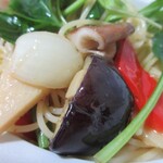 カフェ あぷりこっと  - なす、パプリカ、玉ねぎ、しいたけ、たけのこなど、