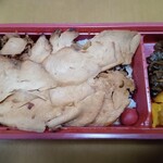 登利平 高崎むなだか店 - 上州御用 鳥めし竹弁当（税込¥800）