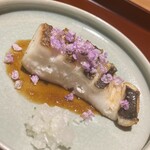 馳走 啐啄一十  - 真魚鰹の炭火焼き