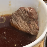 大衆ホルモン・やきにく 煙力 - 塩振って無いのでポン酢つけてちょうど良い
