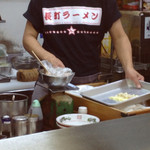 長町ラーメン - ワンタンは毎度手包み
      スーラーワンタン麺は親方限定メニュー（笑）勝手に親方滞在時間しか訪店していません！！