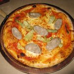 マンマパスタバオバブ - ソーセージのピザ