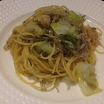 イタリア食堂　ちぇるきお - じゃことキャベツのペペロンチーノ