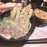 資さんうどん - 料理写真: