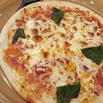 ココス 黒部店 - マルガリータピザ