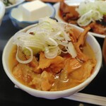 箱ざき食堂～米ともつ煮 ホルモン定食～ - もつ煮（小）