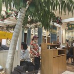 クアアイナ - 店内