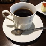 プリマベーラ - ランチメニューに + 250円 でデザートとドリンクが付きます。