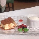 アマルフィイ・モデルナ - 