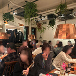 博多炉端 魚男 - 店内