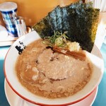らーめん よし丸 - 料理写真:背脂とんこつ