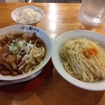 築地の中華そば 伊蔵八 - 