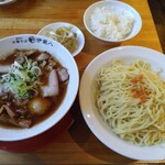 築地の中華そば 伊蔵八 - 