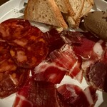 ダブリュー青山 ザ セラーアンドグリル - 