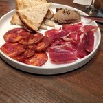 ダブリュー青山 ザ セラーアンドグリル - 