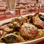 ブラッスリー・ハル - モクズカニのアメリケーヌソースパスタ