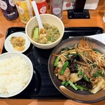幸楽苑 - 料理写真:「レバニラ炒めセット」890円税込み♫