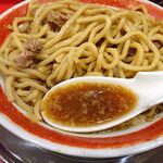 ラーメン タロー 五反田の陣 - 小ラーメン豚入り1,100円（野菜マシ、アブラ、あげ辛、削り節）