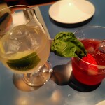 ブルーノート東京 - 右の赤いのがRei&木村カエラオリジナルカクテル