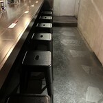 すする - 店内カウンター席