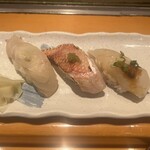 うまい鮨勘 - 白身三昧　1,120円（とらふぐ／金目鯛／平目）