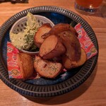 居酒屋 ヨーテル - アボ×じゃがはこのディップが癖になる。