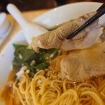 中華料理福臨門 - ラーメンのチャーシュー。このメニューでしか食べられない専用チャーシュー。