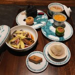 Ninshu Rou - Assorted Platter of 8 Types of Shanghai Crab:  
                      Fried Honeycomb Tripe with Shanghai Crab,  
                      Sesame Balls with Shanghai Crab,  
                      Shanghai Crab and Dome Crab Marinated in Shaoxing Wine,  
                      Shanghai Crab Soup Dumplings,  
                      Steamed Sea Crab with Citrus,  
                      Mixed Shanghai Crab and Sea Jellyfish,  
                      Shanghai Crab Soup Dumplings,  
                      Shanghai Crab Custard.