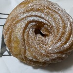 スペイン窯 パンのトラ - 米粉のフレンチクルーラー　出来立てがレジ横にありましたが、あえて冷めたものを買いました　帰宅して食べましたが、夜食べてもやわらかくて美味しかった♥