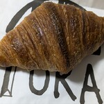 スペイン窯 パンのトラ - クロワッサン　テッパンの美味しさです