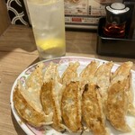 餃子の王将 エクスプレス - レモンサワーとも当然合う