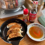 餃子の王将 - 料理写真:よく焼きで４個だけ焼く朝ごはん