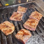 黒毛和牛とタンとハラミ 焼肉ごりちゃん 心斎橋店 - 