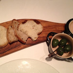 クッチーナ イタリアーナ ガッルーラ - パン