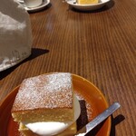 TEA ROOM Yuki Usagi - 