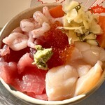 おさかな丼屋 とと丸食堂 - 