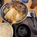 すき家 - 料理写真:期間限定"牛旨辛豆腐鍋定食"肉2倍1300円