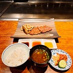 鉄板焼　利花苑 - 【ミニッツステーキランチ・クリミ150g】