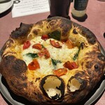 400℃ PIZZA - 料理写真:焦げすぎて穴があります笑笑！