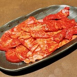 焼肉 冷麺 ユッチャン。 - 【メインのお肉】
            170gのタレ焼肉盛り合わせ