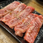 炭火焼肉じゃけぇ - 