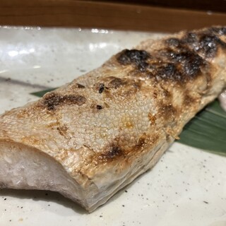 かこみ - 料理写真:寒ブリハラス焼き