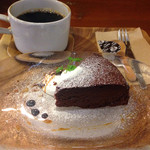 Cocoro scone cafe - コーヒーとレアチョコレートケーキ