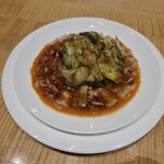 スーツァン・レストラン陳 - 雲白肉の旨辛風味・その1です。