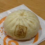 ウァン - 料理写真:松坂牛まん　580円