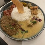 curry bar nidomi - 
