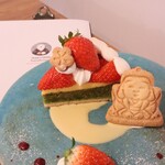 ハナツムリ - 【2026.01】苺と抹茶の迎春タルト(税込748円)